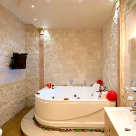 Charming House In With Jacuzzi Holiday home Scicli