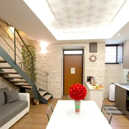 Charming House In With Jacuzzi Holiday home