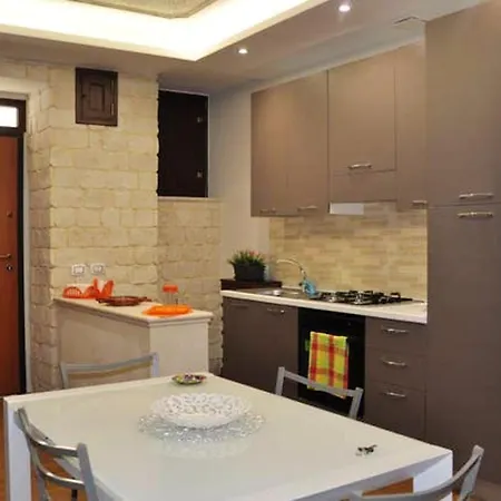 Holiday home Charming House In With Jacuzzi